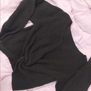 Front knot sweater